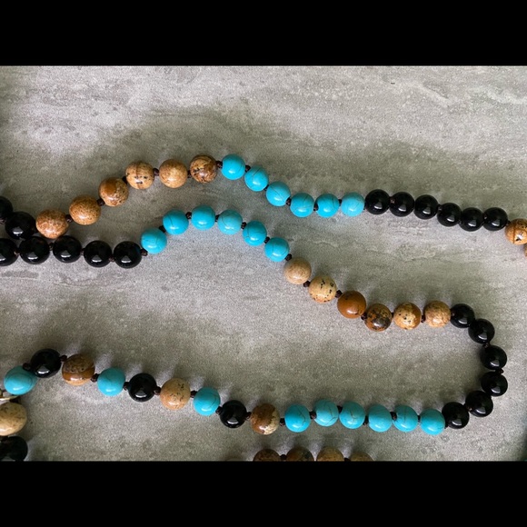 Handmade natural stone cross pendant necklace - Picture 7 of 7